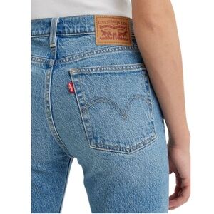 Levi’s Wedgie Straight